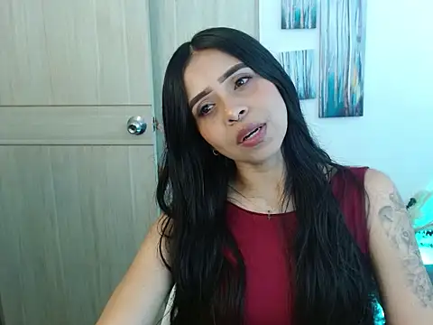 Snapshot of Pauliha chatting on February 26, 2026, 4:51 pm Pauliha online show from February 26, 2026, 4:51 pm