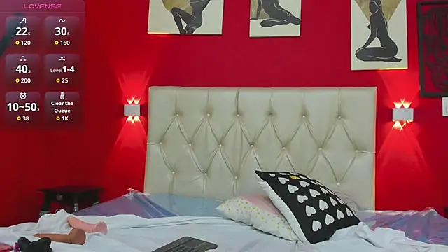 Snapshot of SweerLuna chatting on April 30, 2026, 2:02 pm SweerLuna online show from April 30, 2026, 2:02 pm