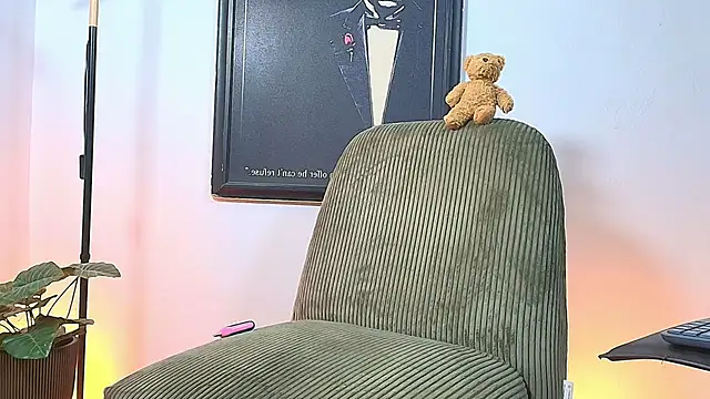Snapshot of Eliassalvatore_ chatting on July 30, 2026, 1:32 pm Eliassalvatore online show from July 30, 2026, 1:32 pm