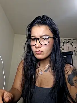 Miiia a online show from March 5, 2026, 7:10 pm