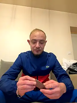 Crevette311 online show from November 27, 2025, 10:37 am