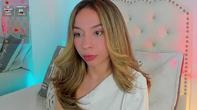 LuuluBerry online show from March 2, 2026, 8:49 pm