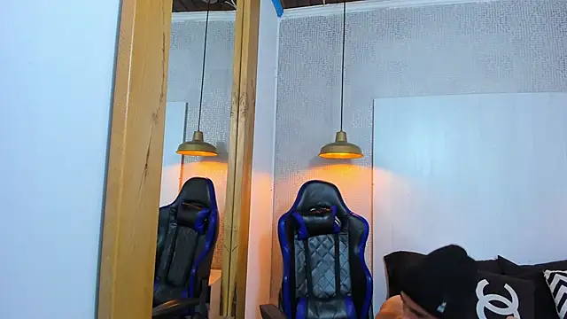 SharonTygaX online show from February 26, 2026, 4:34 am