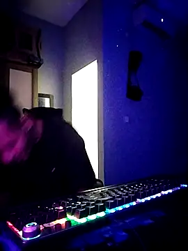 UcEng Lab online show from March 1, 2026, 6:30 pm