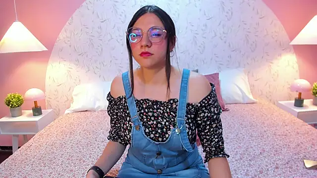 Angelie Rosebrm online show from February 19, 2026, 1:13 am