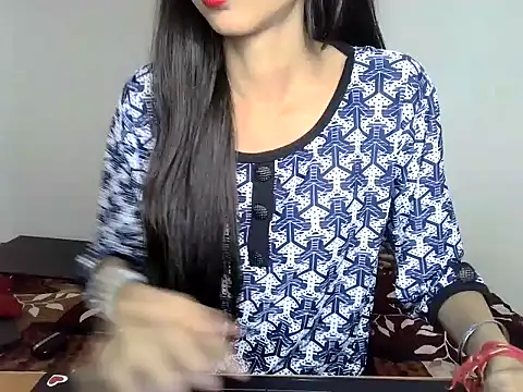 SIKSHA SINGH online show from April 15, 2026, 3:27 pm