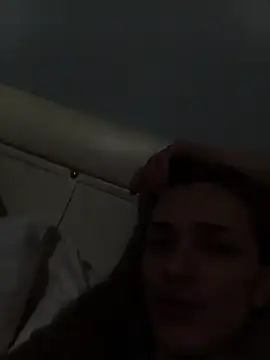 emiros20 online show from February 18, 2026, 8:49 pm