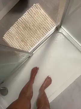 Destinylovex online show from April 19, 2026, 7:05 pm