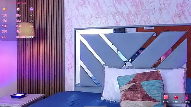 LittleeSara18 online show from April 14, 2026, 11:15 am