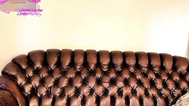 Juli Corn online show from March 7, 2026, 6:42 am