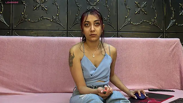 Snapshot of AmberEnna chatting on February 27, 2026, 5:57 pm AmberEnna online show from February 27, 2026, 5:57 pm