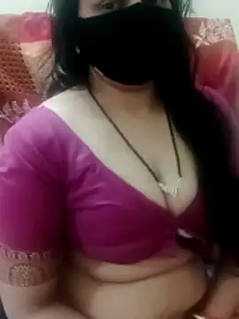 Snapshot of Desi_Heat_Couple chatting on March 4, 2026, 12:13 pm Desi Heat Couple online show from March 4, 2026, 12:13 pm