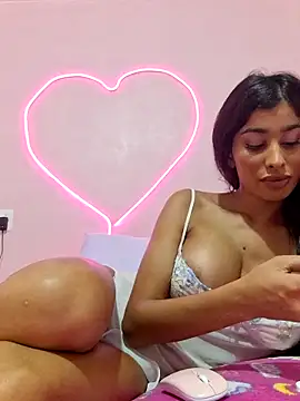 KaterinneMarie online show from March 11, 2026, 11:32 pm