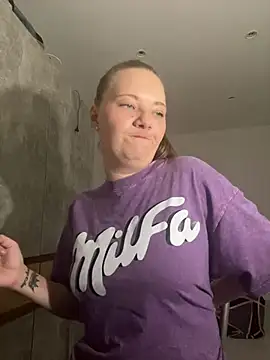 DistrictGirl online show from March 29, 2026, 8:32 pm