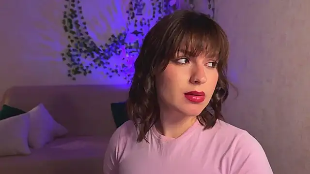 rinamandarina online show from March 13, 2026, 4:01 pm