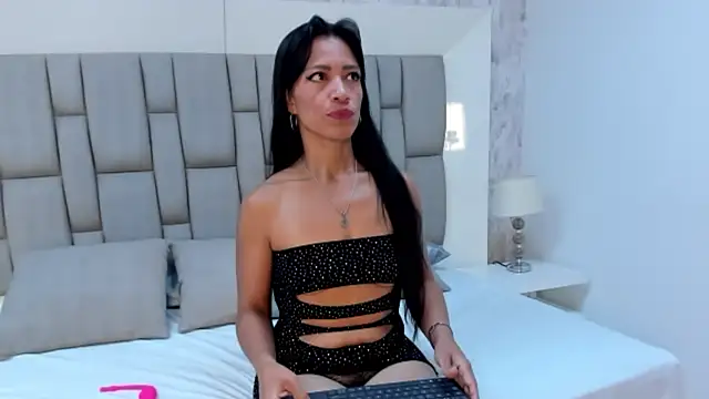 FernandaAvilax online show from February 19, 2026, 7:33 pm