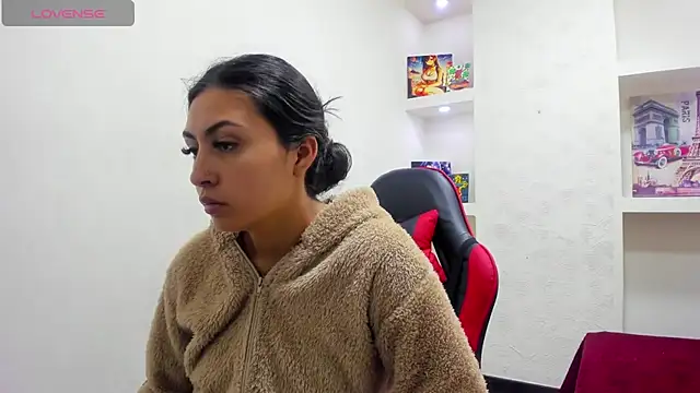 angell cooper8 online show from April 7, 2026, 12:18 pm