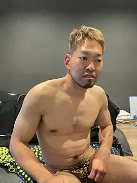 ryuaaaaa online show from April 29, 2026, 5:30 pm