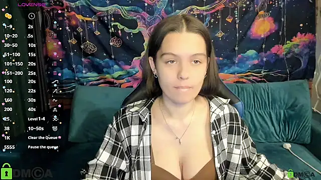 TanaMoonly online show from April 2, 2026, 12:45 pm