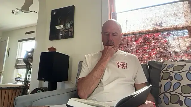Snapshot of Guy__Grey chatting on May 29, 2026, 1:17 pm Guy Grey online show from May 29, 2026, 1:17 pm