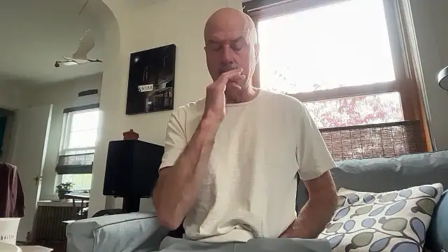Snapshot of Guy__Grey chatting on May 13, 2026, 12:23 pm Guy Grey online show from May 13, 2026, 12:23 pm
