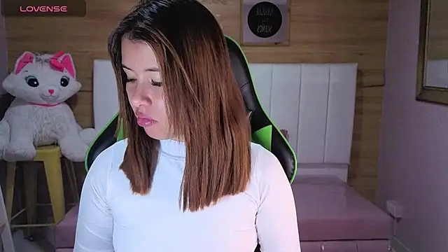 Kylia a online show from April 21, 2026, 8:15 pm