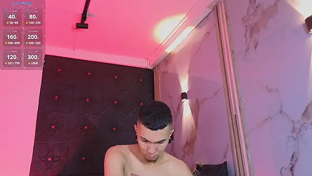 Logan and Reachel online show from April 8, 2026, 11:22 am