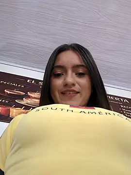 DulceCaroX online show from June 25, 2026, 2:00 pm