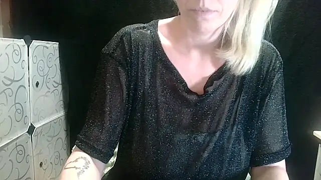 LadySecret X online show from February 23, 2026, 5:13 pm