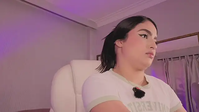 Stephany Harlot online show from March 19, 2026, 10:32 pm