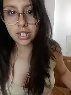 Rosyshadow online show from May 19, 2026, 11:56 pm