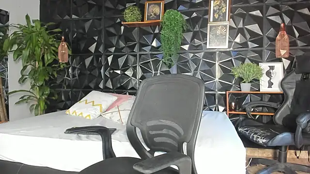 Jeremy wallker online show from July 18, 2026, 6:16 pm