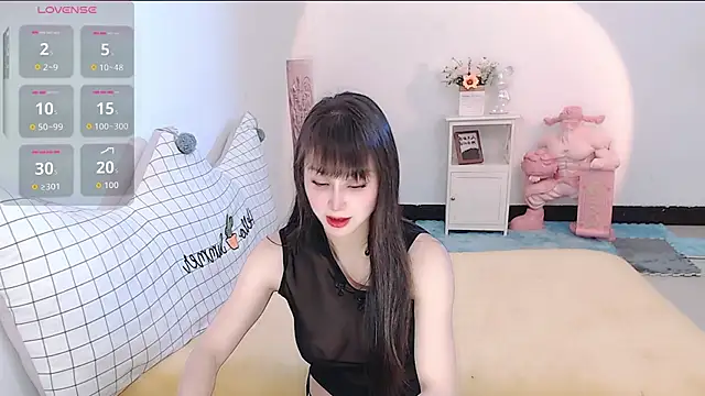 Luckmia333 online show from April 2, 2026, 4:30 am