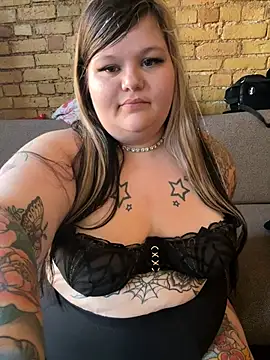 callie xrose online show from July 23, 2026, 9:11 pm