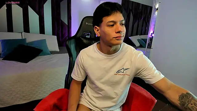 TonyPetrovjs online show from March 23, 2026, 5:13 pm