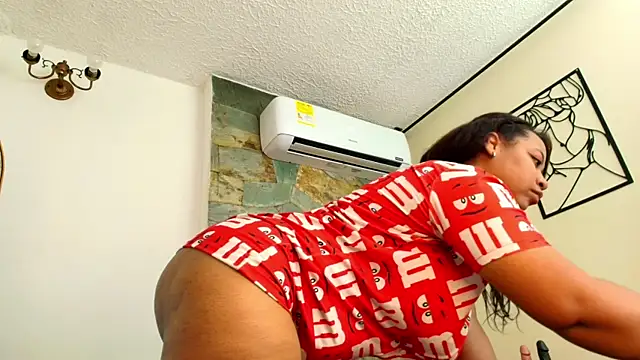 Jade Roxx online show from April 19, 2026, 12:17 pm