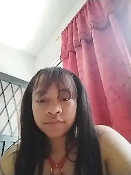 Snapshot of Jade_Roxx chatting on April 24, 2026, 6:43 pm Jade Roxx online show from April 24, 2026, 6:43 pm