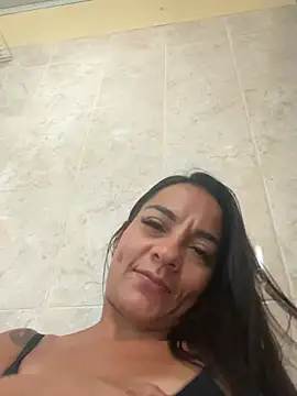 yesica2507 online show from May 3, 2026, 1:58 pm