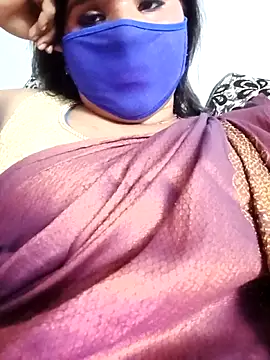 Snapshot of Tamil_Romantic_queen chatting on March 20, 2026, 11:22 am Tamil Romantic queen online show from March 20, 2026, 11:22 am
