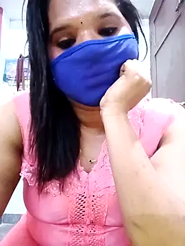 Snapshot of Tamil_Romantic_queen chatting on March 22, 2026, 6:20 pm Tamil Romantic queen online show from March 22, 2026, 6:20 pm