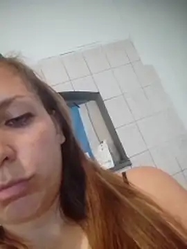 Snapshot of CamiliLuna chatting on April 7, 2026, 12:51 pm CamiliLuna online show from April 7, 2026, 12:51 pm