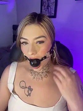 Eliee Roth online show from March 1, 2026, 3:39 am