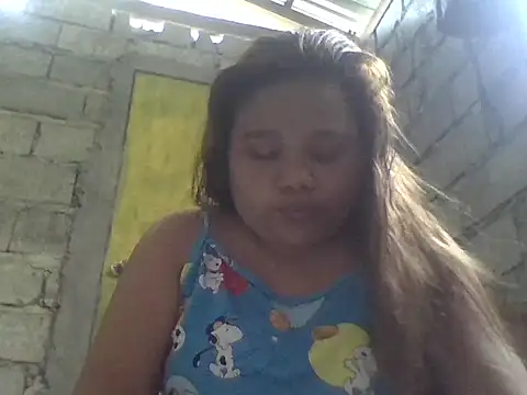 Snapshot of sweetlyn31 chatting on July 15, 2026, 5:47 am sweetlyn31 online show from July 15, 2026, 5:47 am