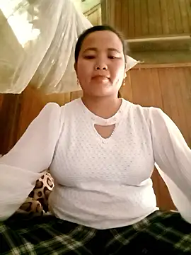 chubby0011 online show from February 25, 2026, 6:24 am