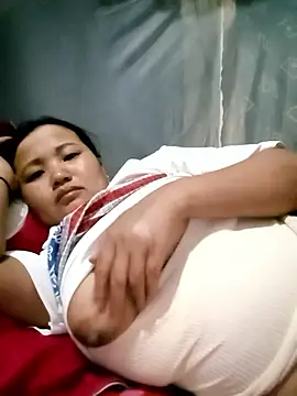 chubby0011 online show from April 1, 2026, 6:04 am