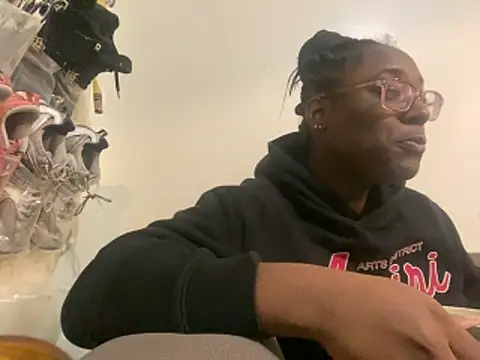 Sinfulwaterfalls online show from March 13, 2026, 4:28 am