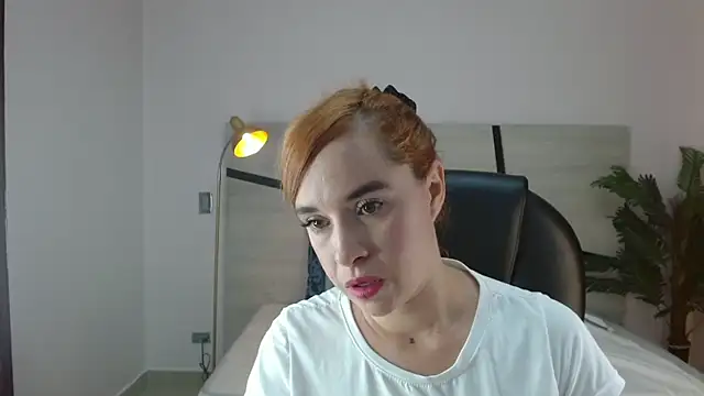 Snapshot of Anne_blake chatting on July 2, 2026, 2:56 am Anne blake online show from July 2, 2026, 2:56 am