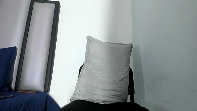 Snapshot of Endrick-23 chatting on June 9, 2026, 3:29 am Endrick-23 online show from June 9, 2026, 3:29 am