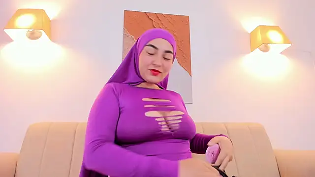 Malika Noor online show from April 20, 2026, 2:40 pm