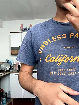 Exclusiveboy69 online show from April 14, 2026, 4:01 pm